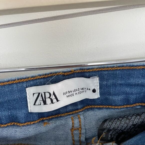 Zara Women’s 2 Raw Hem Flare Wide Leg Denim Jeans - Picture 2 of 4